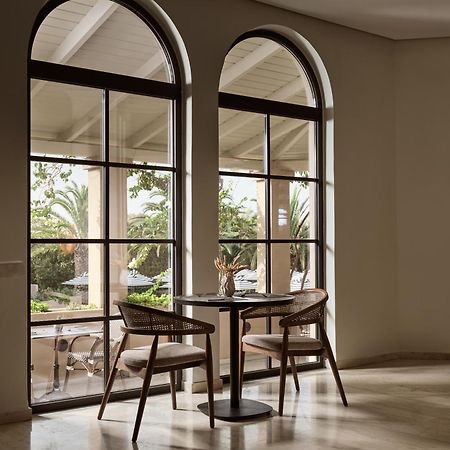 לגאנאס Hotel Pallas מראה חיצוני תמונה