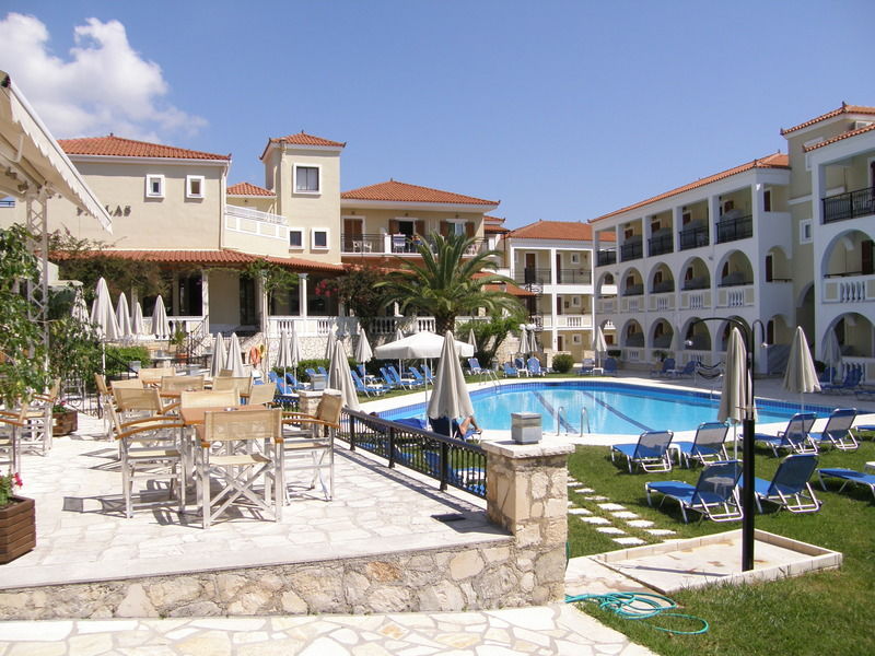 לגאנאס Hotel Pallas מראה חיצוני תמונה