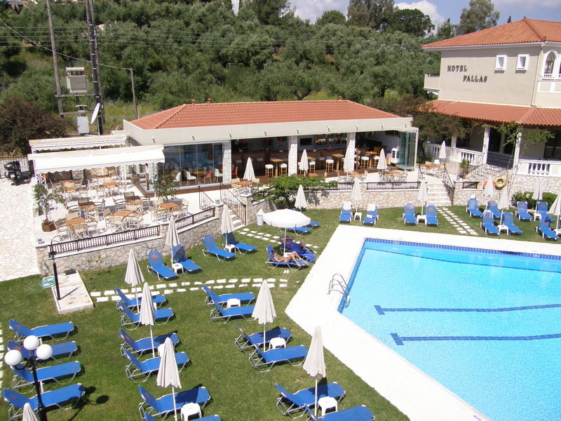 לגאנאס Hotel Pallas מראה חיצוני תמונה